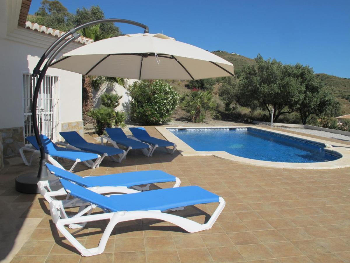 Villa Camakini With Heated Pool And Sea View Arenas  Exterior photo